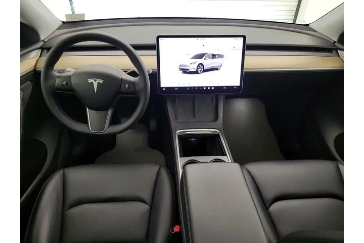 $31998 : Tesla Model Y 2022 AWD Long image 9