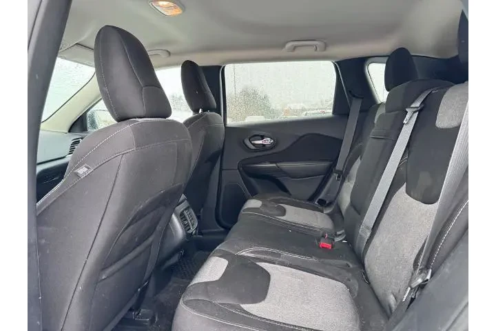 $10885 : Jeep Cherokee 2014 4x4 Latit image 10