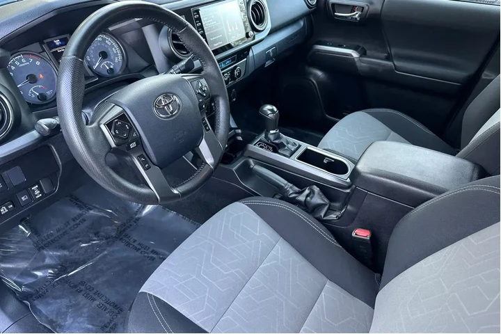 $34588 : Toyota Tacoma 2021 4x4 TRD P image 9