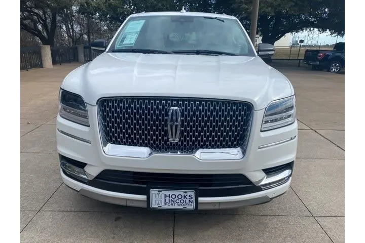 $31980 : Lincoln Navigator 2020 4x2 R image 9