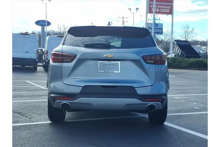 $30995 : Chevrolet Blazer 2023 AWD LT image 4