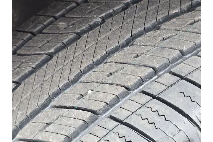 $32287 : Ford Explorer 2023 AWD Limit image 10