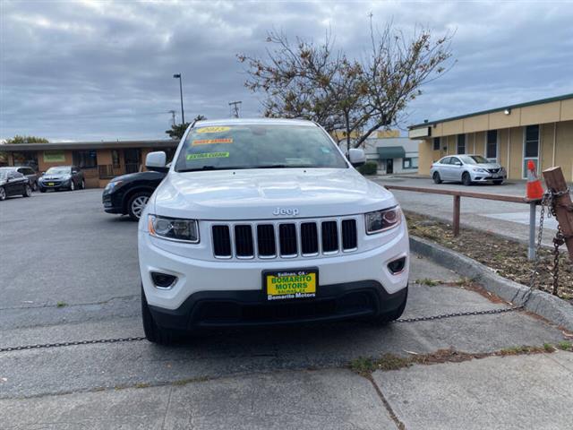 $16999 : 2015 Grand Cherokee Laredo image 3