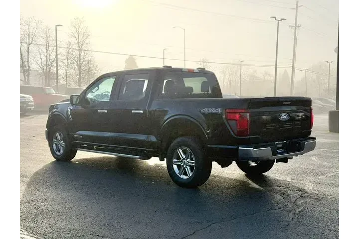 $39983 : Ford F-150 2024 4x4 XLT 4dr image 6