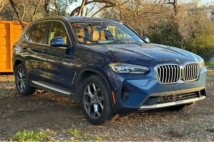 $36336 : BMW X3 2023 AWD xDrive30i 4d image 2