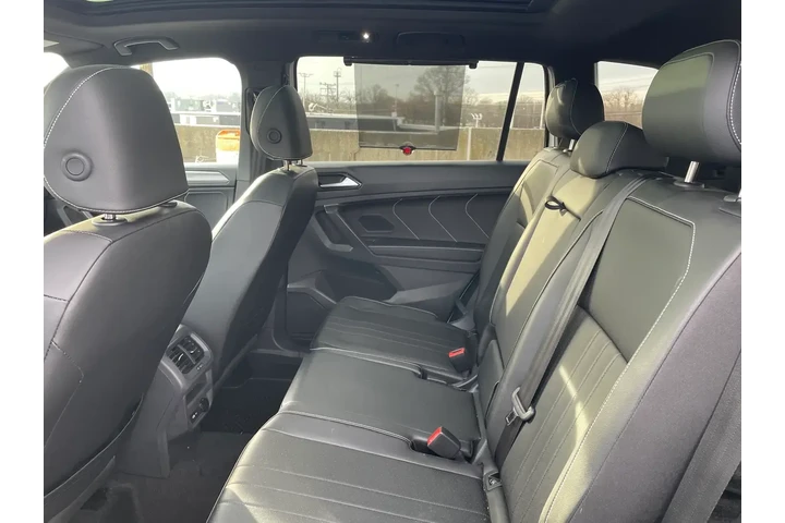 $26985 : Volkswagen Tiguan 2024 SE R- image 6