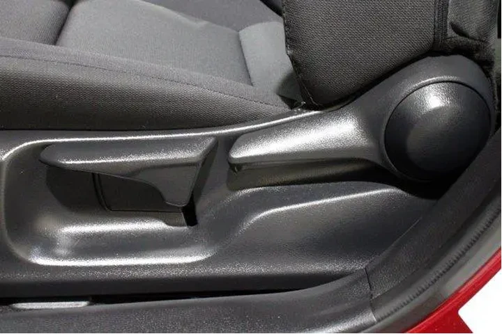 $20998 : Toyota Corolla 2023 LE 4dr S image 4