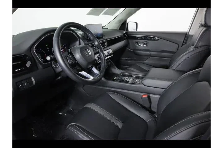 $39875 : Honda Pilot 2025 AWD EX-L 4d image 9