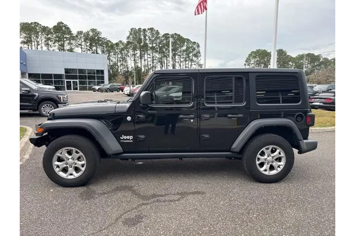 $27775 : Jeep Wrangler Unlimited 2021 image 6