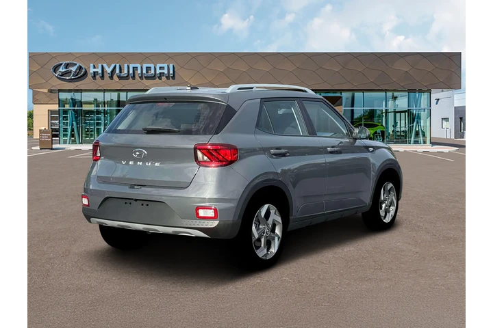 $23990 : Hyundai VENUE 2026 SEL 4dr C image 7