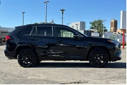 $30995 : Toyota RAV4 Hybrid 2022 AWD thumbnail