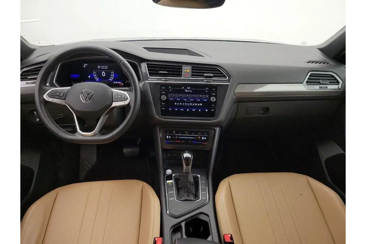 $21998 : Volkswagen Tiguan 2022 SE 4d image 9