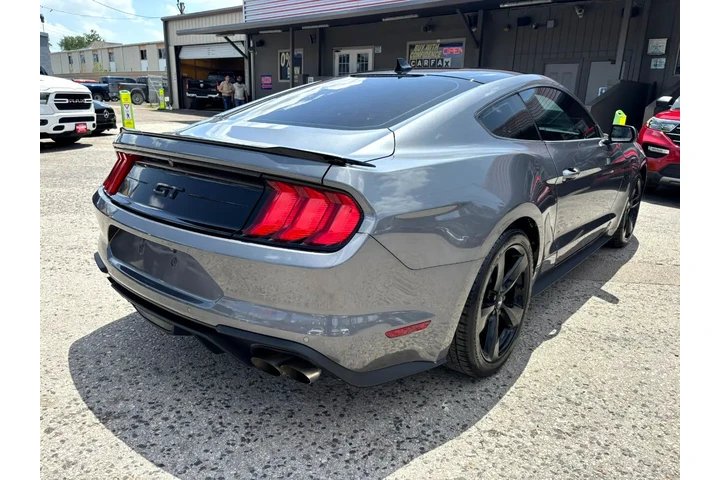 2021 Mustang GT Premium Coupe image 5
