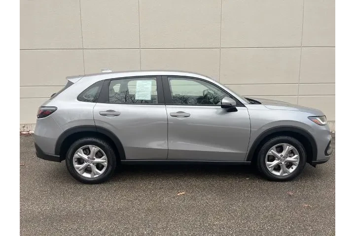 $23540 : Honda HR-V 2023 AWD LX 4dr C image 5