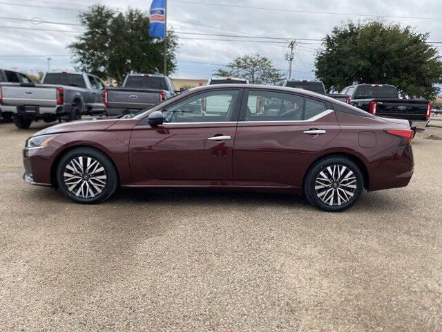 $23988 : 2024 Altima 2.5 SV image 3