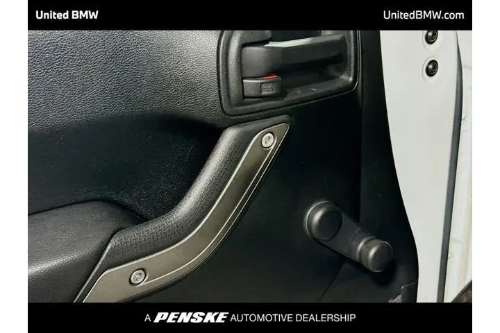 $18495 : Jeep Wrangler 2017 4x4 Sport image 3