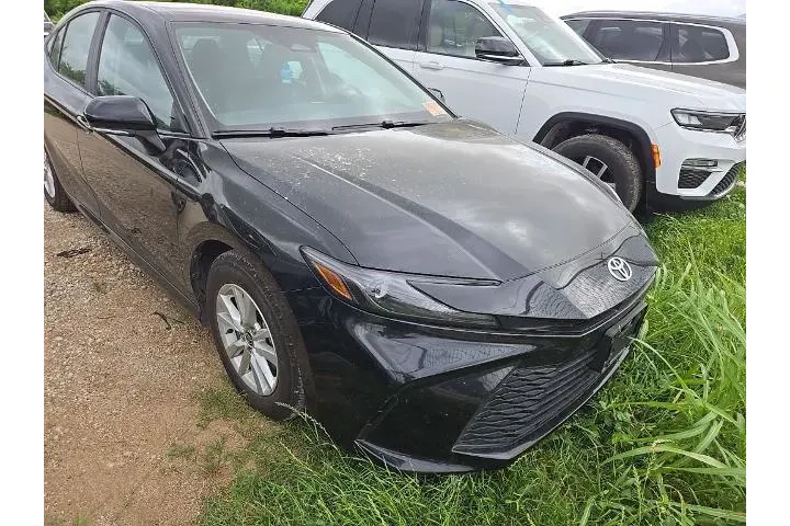 $27216 : Toyota Camry 2025 LE 4dr Sed image 4