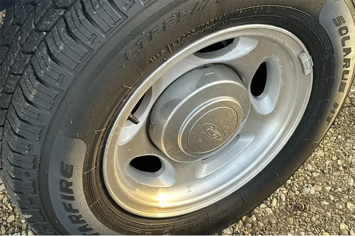 $27698 : Ford E-Series 2013 E-350 SD image 8