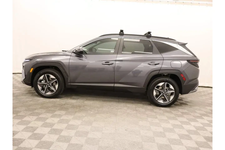 $31827 : Hyundai TUCSON Hybrid 2025 A image 2