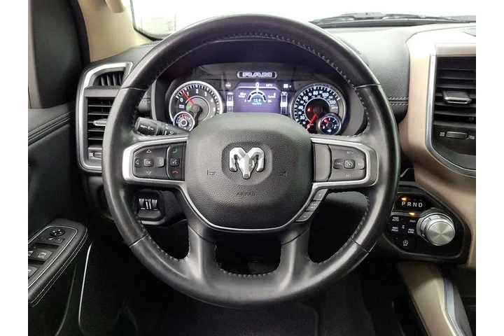 $37998 : Ram 1500 2021 4x4 Laramie 4d image 10