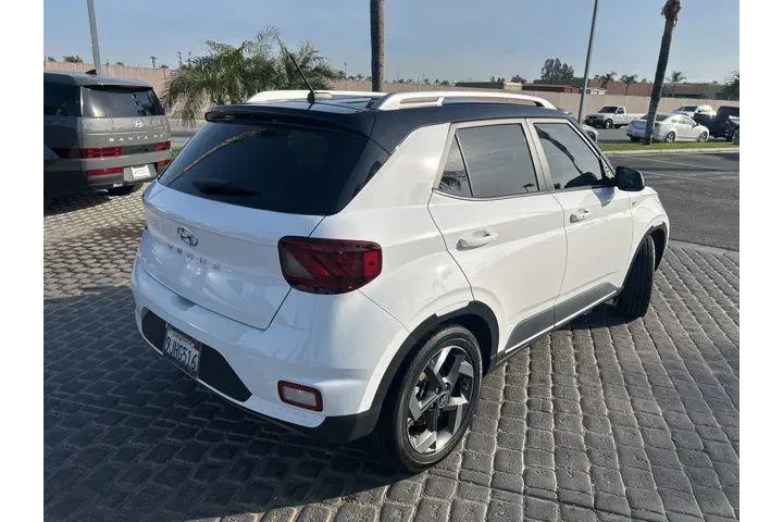 $19995 : Hyundai VENUE 2024 image 4