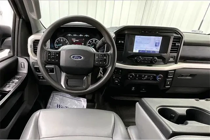 $29990 : Ford F-150 2021 4x4 XL 4dr S image 5