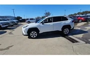 $25987 : Toyota RAV4 2024 AWD LE 4dr thumbnail