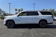 $56809 : Pre-Owned 2022 Suburban RST thumbnail