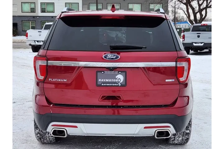 $18495 : 2017 Explorer Platinum image 9