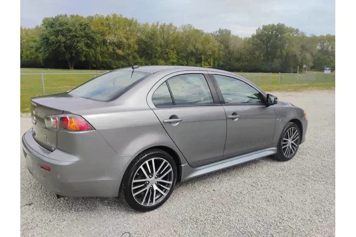 $8997 : 2017 Lancer ES image 7