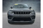 $28543 : Jeep Grand Cherokee 2024 4x4 thumbnail
