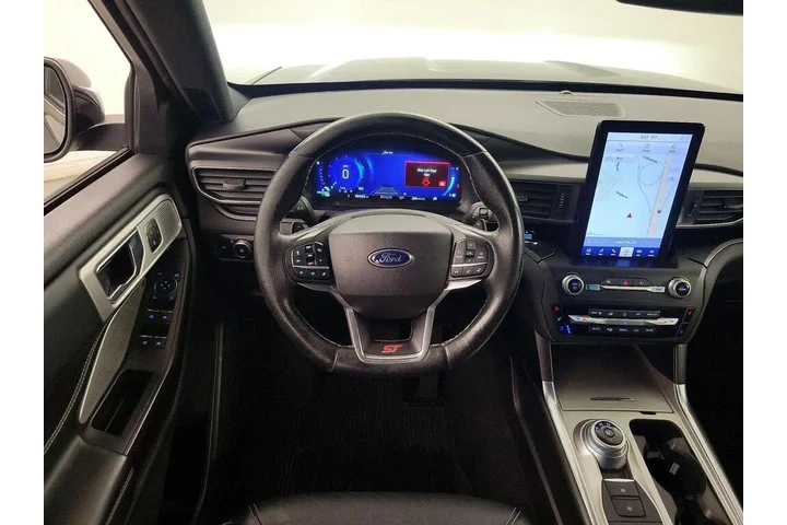 $27998 : Ford Explorer 2020 AWD ST 4d image 10