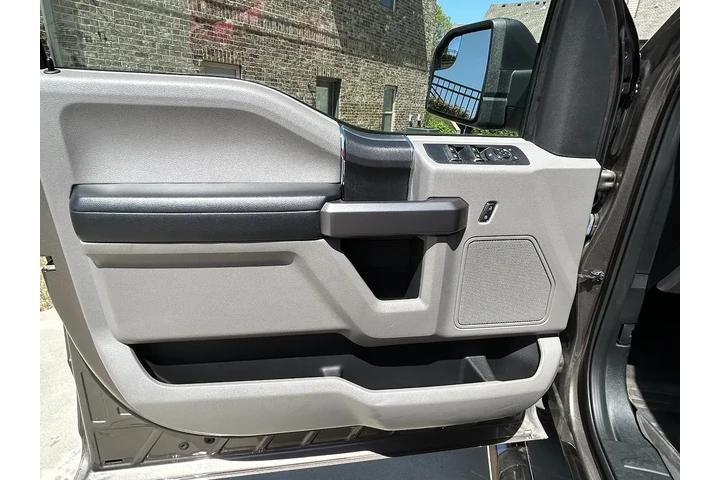 $11000 : 2020 Ford F-150 XLT SuperCrew image 9