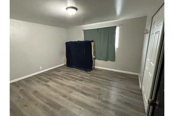 $500 : Rento cuarto en Taylorsville image 1