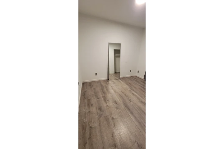 $995 : Recamara en RENTA🏡para MUJER image 2