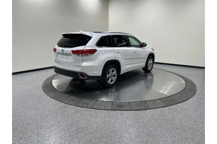 $29174 : Toyota Highlander 2019 AWD L image 6