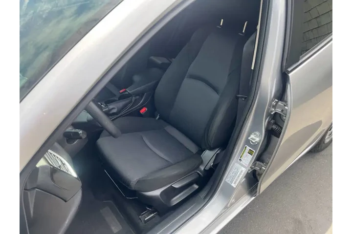 $11995 : 2015 MAZDA3 i Sport image 9