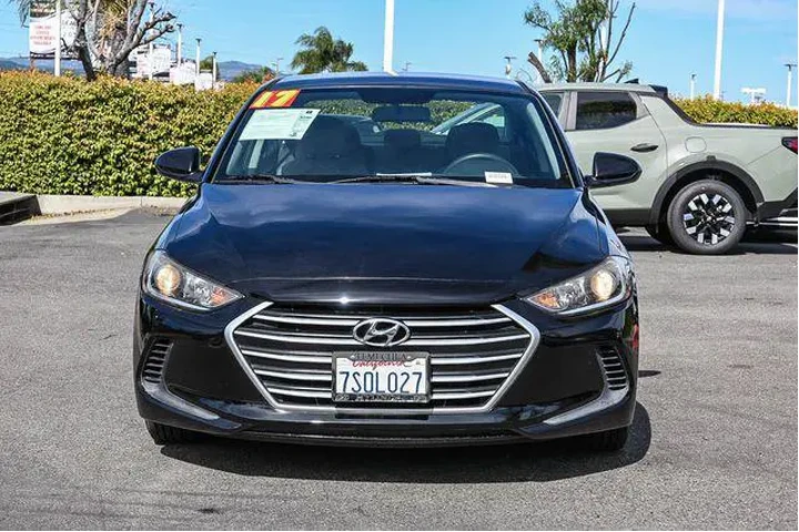 $9900 : Hyundai ELANTRA 2017 SE 4dr image 2
