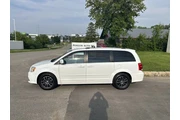 $8990 : 2017 Grand Caravan SXT thumbnail