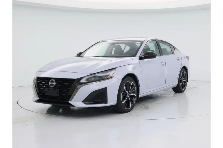 $23998 : Nissan Altima 2023 2.5 SR 4d image 4