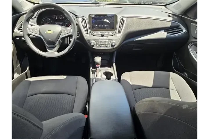 $19590 : Chevrolet Malibu 2022 RS 4dr image 7