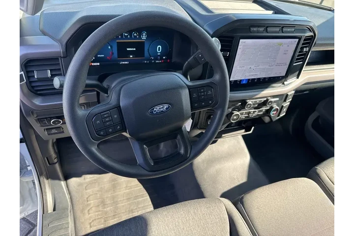 $39990 : Ford F-150 2024 4x2 XL 2dr R image 8