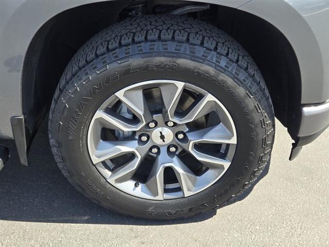 $44525 : Pre-Owned 2021 SILVERADO 1500 image 9