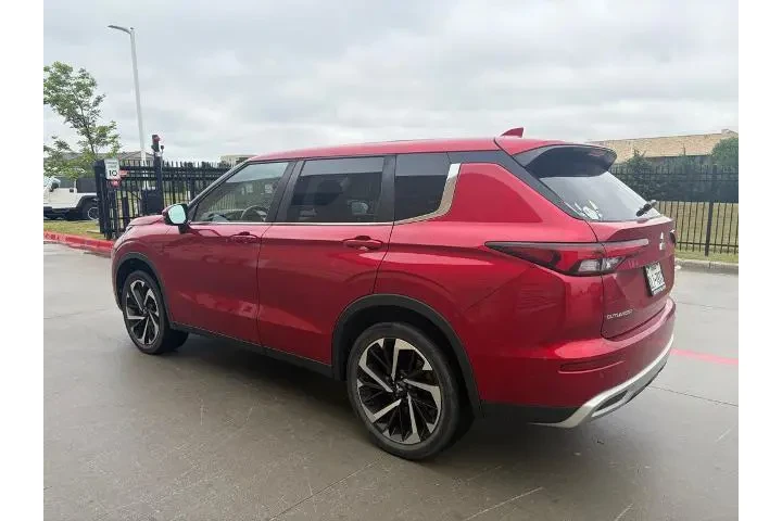 $18995 : Mitsubishi Outlander 2022 SE image 6