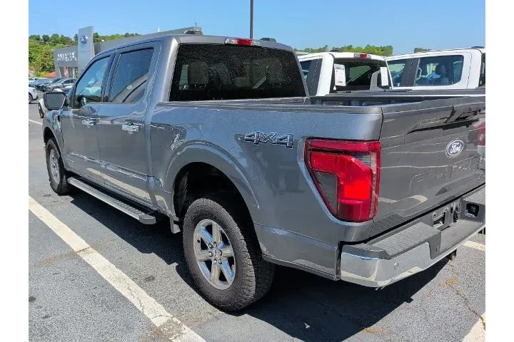 $38528 : Ford F-150 2024 4x4 XLT 4dr image 3