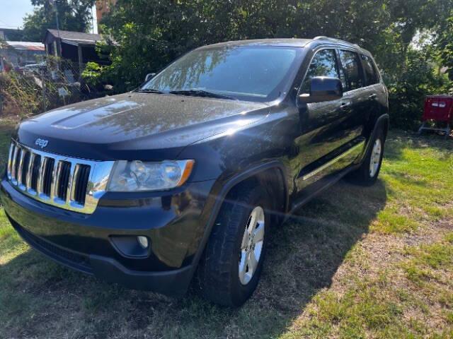 $15495 : 2011 Grand Cherokee Laredo X image 2