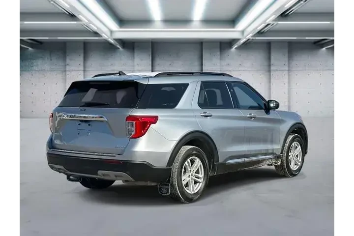 $30494 : Ford Explorer 2023 AWD XLT 4 image 5