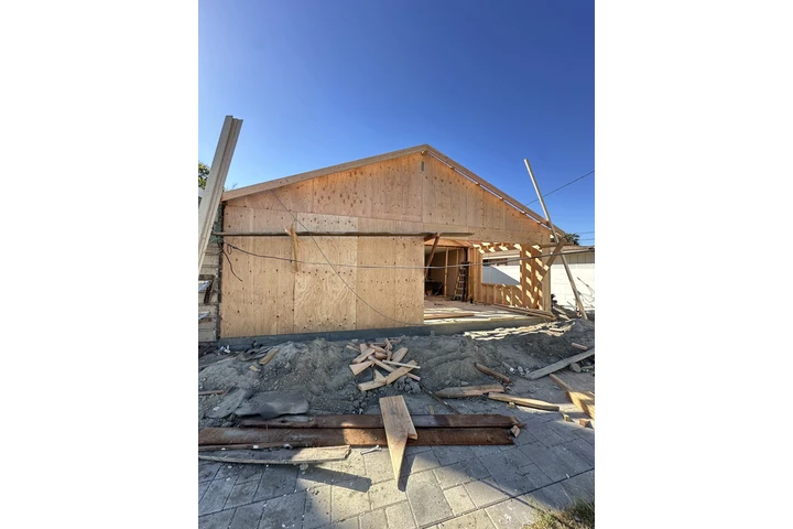 Oscar construction image 9