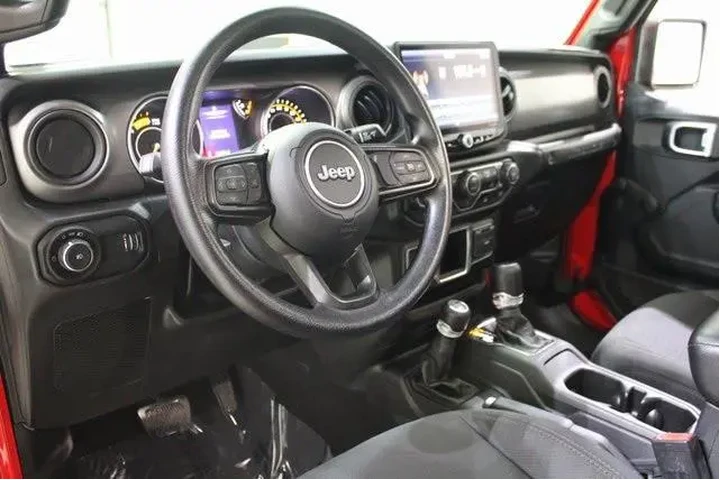 Jeep Wrangler 2023 4x4 Sport image 10