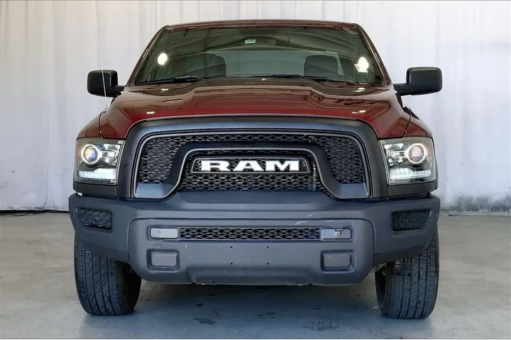 $30293 : Ram 1500 Classic 2024 4x4 SL image 2